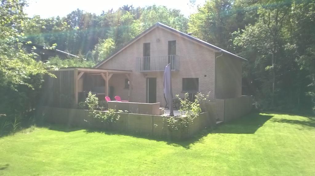 Entre L'Eau Villa Barvaux Exterior photo